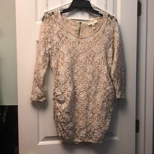 Lace maternity shirt size M